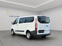 Usata Ford Transit Custom 105 CV (77 kW) 2017 Bianco Monovolume