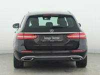 Gebraucht Mercedes E220 Avantgarde 200 PS (147 kW) 2023 Metalliclack obsidianschwarz Kombi
