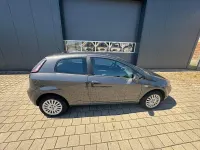 Gebraucht Fiat Punto Evo 77 PS (56 kW) 2011 Grau Kleinwagen