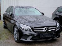 Gebraucht Mercedes C180 156 PS (114 kW) 2018 Schwarz Limousine
