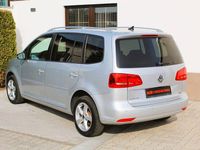 Gebraucht VW Touran Match 105 PS (77 kW) 2012 Silber Van / Kleinbus