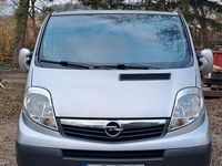 Gebraucht Opel Vivaro 114 PS (83 kW) 2008 Silber Van / Kleinbus
