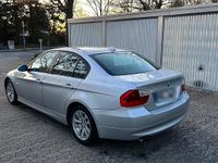 Gebraucht BMW 320 170 PS (125 kW) 2007 Silber Limousine