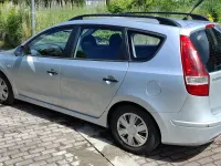Gebraucht Hyundai i30 90 PS (66 kW) 2010 Silber Kombi