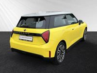 Usado Mini Cooper 135 kW (184 HP) 2024 Amarelo Citadino