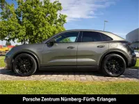 Gebraucht Porsche Macan 380 kW (517 PS) 2025 Grün SUV