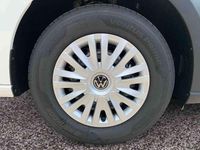 Second-hand VW Caddy 102 CP (75 kW) 2026 Alb Monovolum