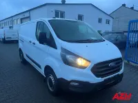 Używany Ford Transit Custom 105 KM (77 kW) 2022 Biały Minivan
