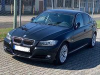 Gebraucht BMW 325 218 PS (160 kW) 2010 Schwarz Limousine