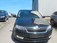 Używany Skoda Rapid Ambition 90 KM (66 kW) 2016 Czarny Hatchback