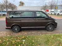 Gebraucht VW Caravelle 204 PS (150 kW) 2016 Braun Van