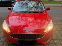 Second-hand Ford Focus 105 CP (77 kW) 2016 Roșu Break