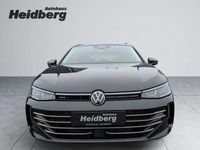 Second-hand VW Passat Elegance 150 CP (110 kW) 2025 Negru Break