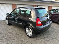 Gebraucht Renault Clio II 75 PS (55 kW) 2003 Schwarz Kleinwagen
