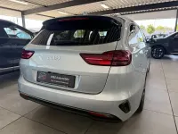 Gebraucht Kia Ceed 140 PS (102 kW) 2025 Silber Kleinwagen