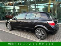 Gebraucht Opel Astra Enjoy 90 PS (66 kW) 2005 Schwarz Limousine