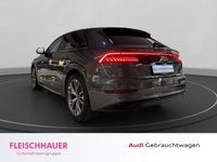 Gebraucht Audi Q8 286 PS (210 kW) 2022 Grau SUV