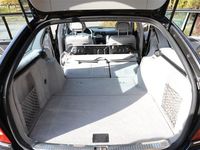 Gebraucht Mercedes C220 Avantgarde 143 PS (105 kW) 2002 Schwarz metallic Kombi