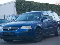 Gebraucht VW Passat Comfortline 102 PS (75 kW) 2001 Blau Kombi