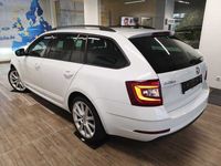 gebraucht Skoda Octavia Combi Ambition 2.0 TDI+STD.HZG+LED+NAVI+