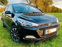 Gebraucht Hyundai i20 YES! 84 PS (61 kW) 2017 Schwarz Limousine