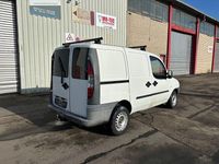 Gebraucht Fiat Doblò 65 PS (47 kW) 2005 Weiß Van / Kleinbus