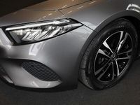 Gebraucht Mercedes A200 Progressive 163 PS (119 kW) 2024 Metalliclack mountaingrau Limousine