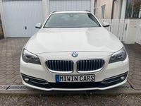 Gebraucht BMW 520 Luxury Line 190 PS (139 kW) 2015 Alpinweiss iii Kombi