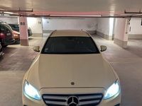 Gebraucht Mercedes E220 194 PS (142 kW) 2018 Beige Limousine
