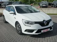 Gebraucht Renault Mégane 132 PS (97 kW) 2018 Weiß Limousine