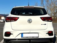 Gebraucht MG ZS 130 kW (177 PS) 2022 Weiß Limousine