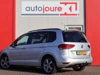 Gebraucht VW Touran Highline 150 PS (110 kW) 2016 Grau Van / Kleinbus