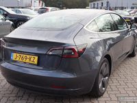 Gebraucht Tesla Model 3 Standard Range 175 kW (238 PS) 2020 Grau Limousine