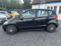 Gebraucht Mercedes A160 95 PS (69 kW) 2011 Kosmosschwarz  metalliclack Kleinwagen