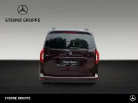 Gebraucht Mercedes T180 Progressive 116 PS (85 kW) 2024 Rot Van / Kleinbus