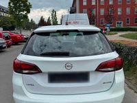 Usado Opel Astra Active 105 HP (77 kW) 2017 Branco Carrinha