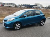 Gebraucht Toyota Yaris 99 PS (72 kW) 2014 Blau Kleinwagen
