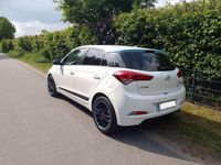 Gebraucht Hyundai i20 Active 120 PS (88 kW) 2017 Weiß Limousine