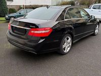 Gebraucht Mercedes E500 AMG 408 PS (300 kW) 2011 Schwarz Limousine