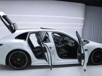 Gebraucht Porsche Panamera GTS Sport 460 PS (338 kW) 2019 Weiß Kleinwagen