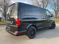 Gebraucht VW Multivan Trendline 150 PS (110 kW) 2020 Schwarz Van