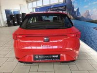 Second-hand Seat Leon Reference 110 CP (80 kW) 2022 Roșu Berlinǎ