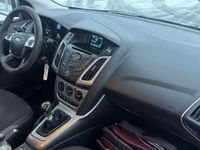 Gebraucht Ford Focus Trend 105 PS (77 kW) 2014 Kombi