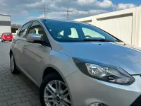 Gebraucht Ford Focus 125 PS (91 kW) 2012 Silber Limousine