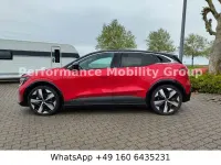 Używany Renault Megane E-Tech Techno 96 kW (131 KM) 2023 Czerwony Sedan/Limuzyna