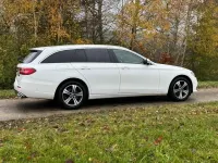 Gebraucht Mercedes E220 194 PS (142 kW) 2019 Weiß Kombi