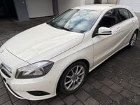 Gebraucht Mercedes A180 122 PS (89 kW) 2013 Weiß Limousine