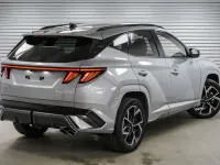 Neu Hyundai Tucson N Line 150 PS (110 kW) 2026 Shimmering silver metallic () SUV