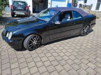 Gebraucht Mercedes CLK320 Elegance 218 PS (160 kW) 2000 Schwarz Cabrio