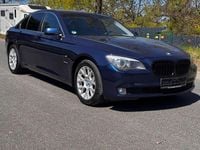 Second-hand BMW 730 245 CP (180 kW) 2009 Albastru Berlinǎ